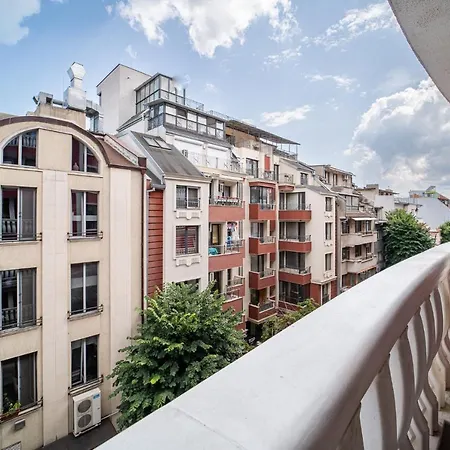 Grand Karavel Top Center Lux Апартаменты *