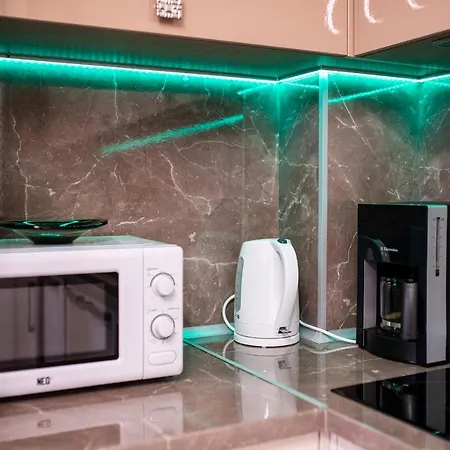 Grand Karavel Top Center Lux *